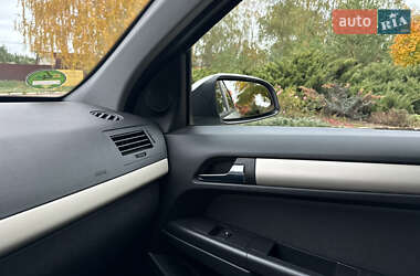 Хетчбек Opel Astra 2008 в 