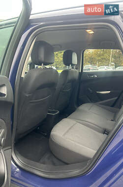 Универсал Opel Astra 2011 в 