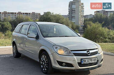 Универсал Opel Astra 2008 в Ровно