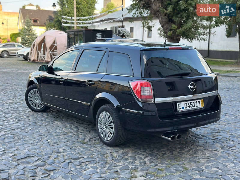 Универсал Opel Astra 2006 в Луцке