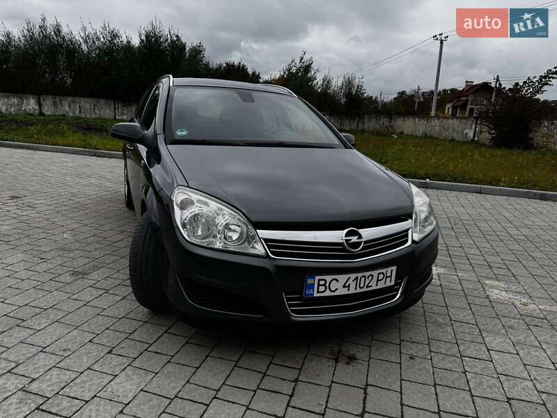 Универсал Opel Astra 2009 в Львове