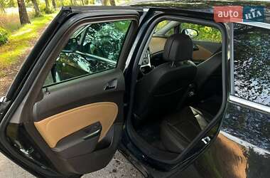 Универсал Opel Astra 2011 в 