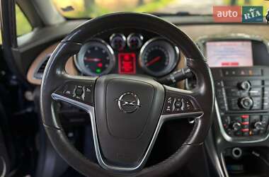 Универсал Opel Astra 2011 в 