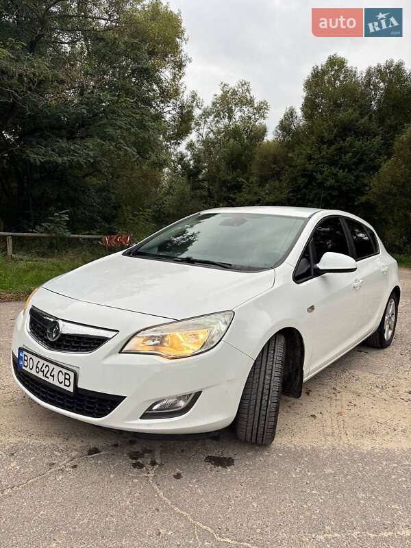 Хэтчбек Opel Astra 2010 в Жовкве фото 6 Хэтчбек Opel Astra 2010 в Жовкве