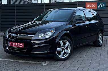 Універсал Opel Astra 2009 в Черкасах