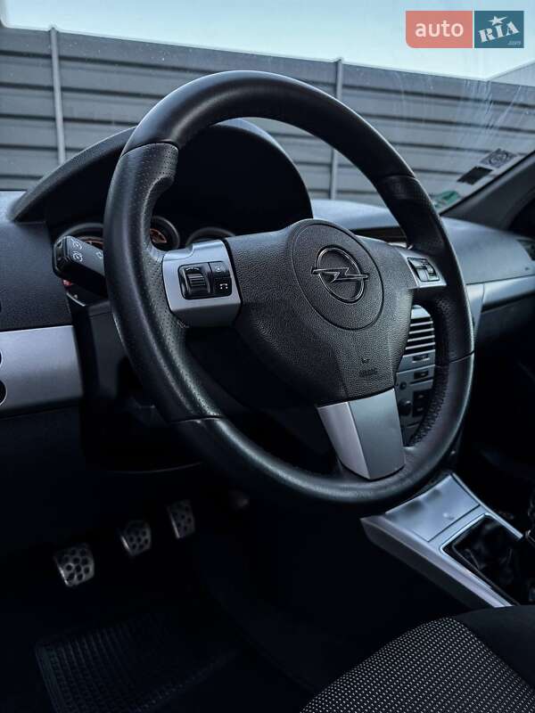 Универсал Opel Astra 2009 в Черкассах фото 53 Универсал Opel Astra 2009 в Черкассах