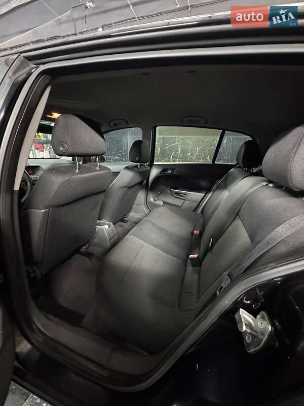 Хэтчбек Opel Astra 2006 в Днепре