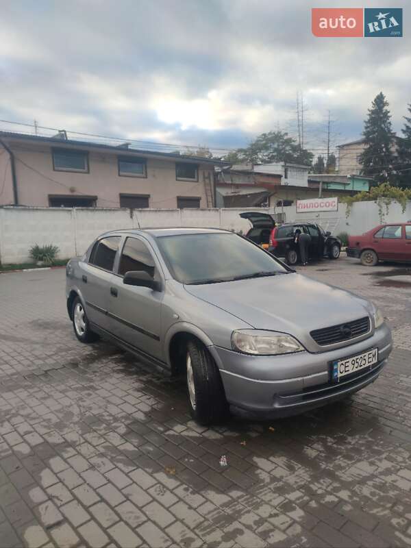 Седан Opel Astra 2008 в Черновцах