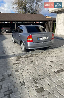 Седан Opel Astra 2007 в 