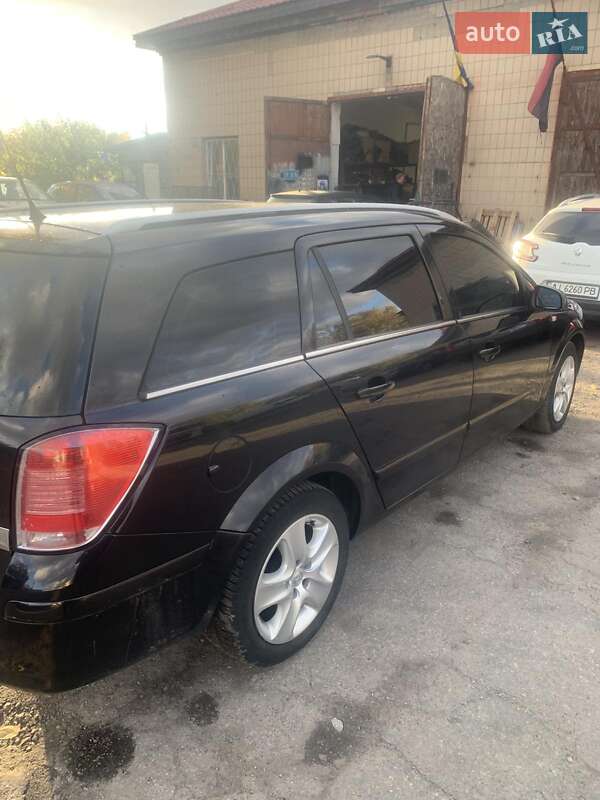 Универсал Opel Astra 2006 в Узине фото 5 Универсал Opel Astra 2006 в Узине