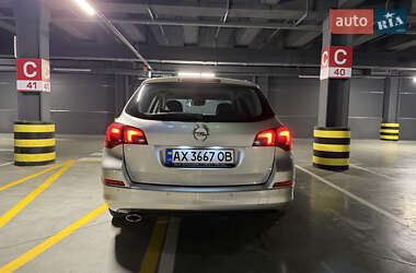 Универсал Opel Astra 2010 в 