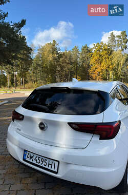 Хэтчбек Opel Astra 2017 в 
