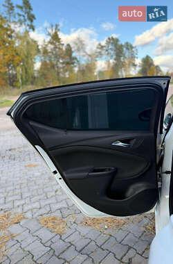 Хэтчбек Opel Astra 2017 в 
