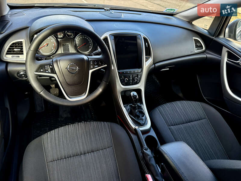 Универсал Opel Astra 2011 в Ровно фото 19 Универсал Opel Astra 2011 в Ровно