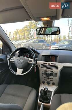 Универсал Opel Astra 2008 в 