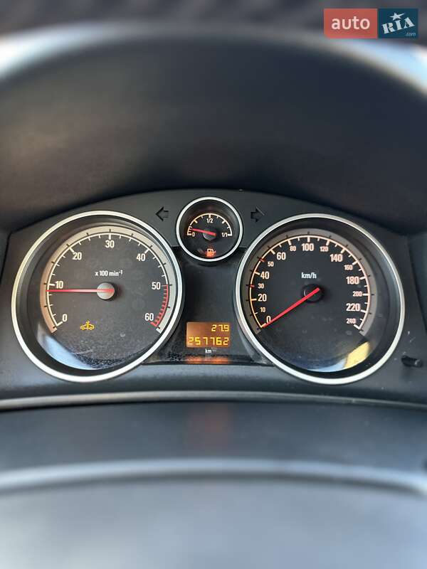 Універсал Opel Astra 2008 в Білогородці