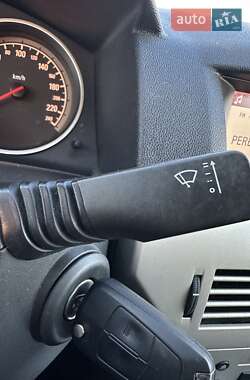 Универсал Opel Astra 2008 в 