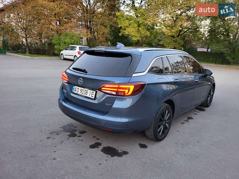 Универсал Opel Astra 2017 в Ужгороде