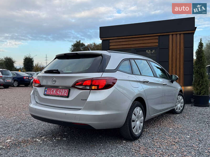 Универсал Opel Astra 2018 в Дрогобыче