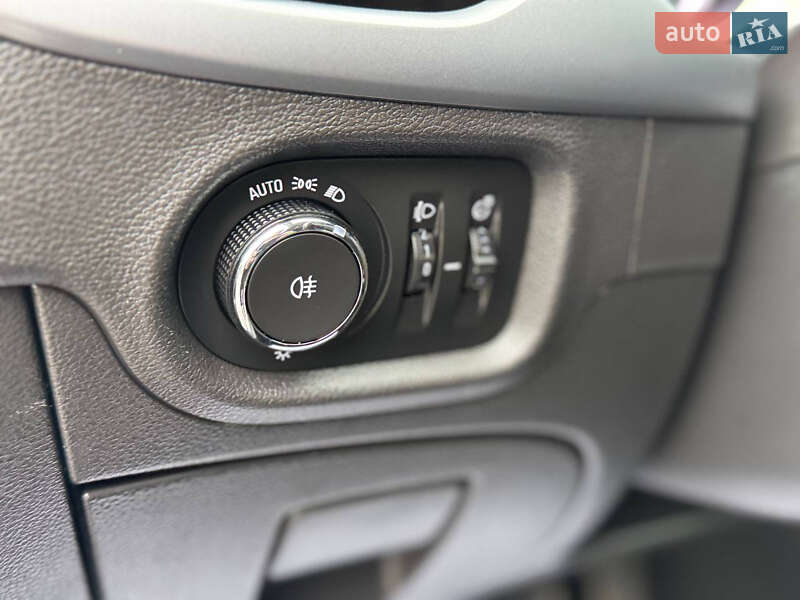 Универсал Opel Astra 2018 в Дрогобыче