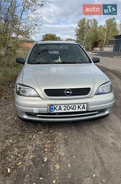 Седан Opel Astra 2008 в Чернигове