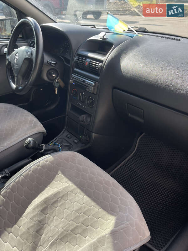 Седан Opel Astra 2008 в Чернигове фото 10 Седан Opel Astra 2008 в Чернигове