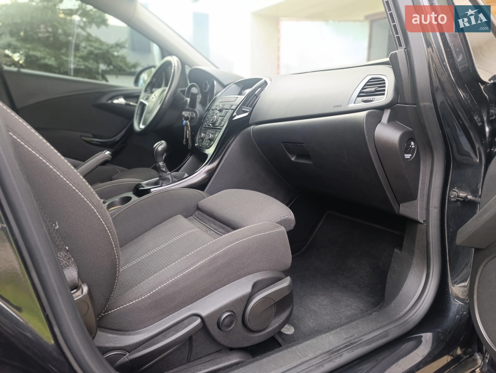 2012 Opel Astra - мініатюра 2