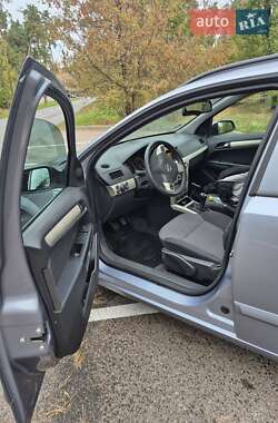 Универсал Opel Astra 2008 в 