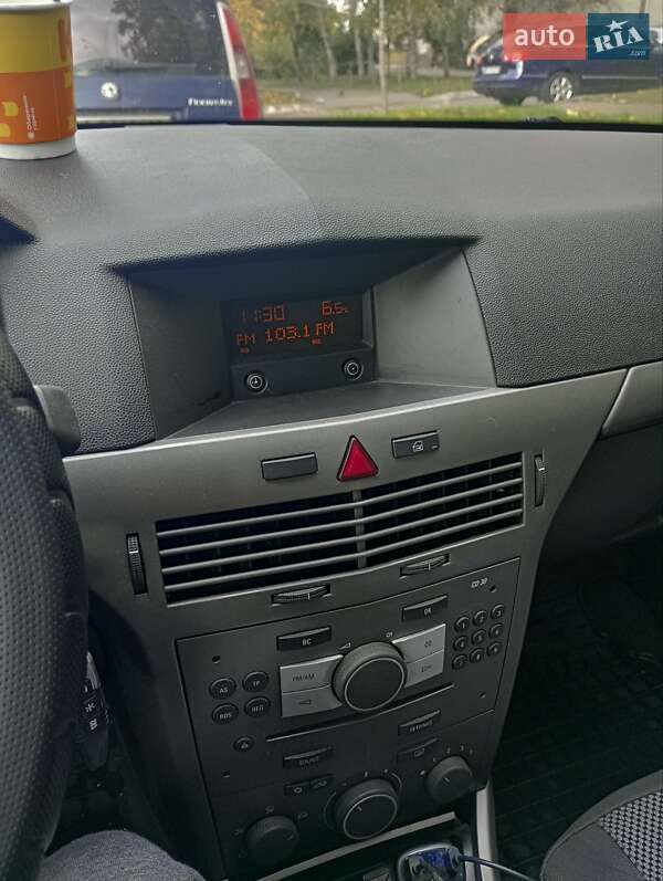 Хетчбек Opel Astra 2006 в Києві фото 5 Хетчбек Opel Astra 2006 в Києві