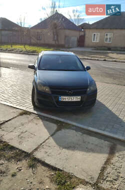 Хэтчбек Opel Astra 2005 в 