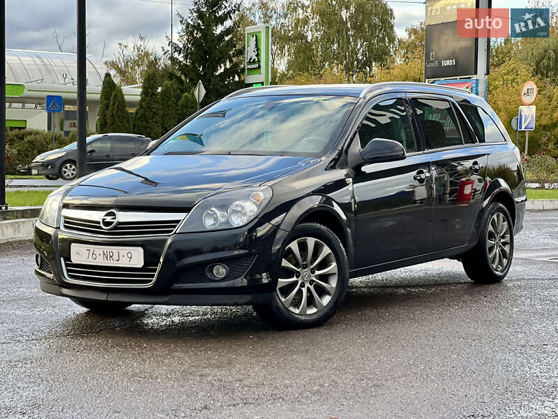 Opel Astra 2010
