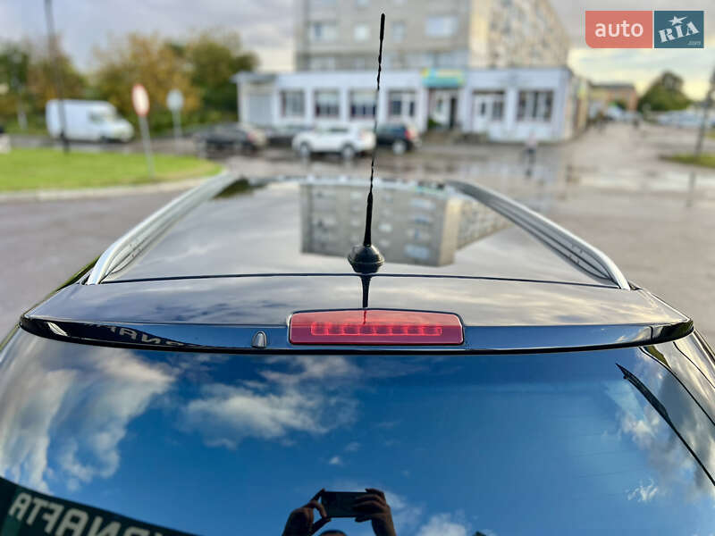 Универсал Opel Astra 2010 в Дубно