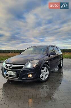 Универсал Opel Astra 2008 в Луцке