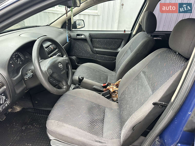 Универсал Opel Astra 2002 в Полтаве