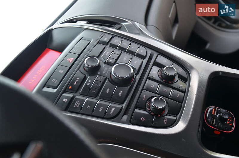 Хэтчбек Opel Astra 2012 в Дрогобыче