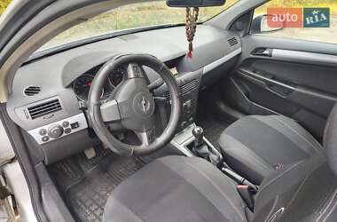 Універсал Opel Astra 2005 в  фото 13 Універсал Opel Astra 2005 в