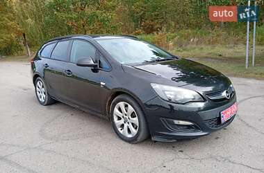 Универсал Opel Astra 2013 в 
