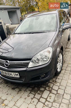 Універсал Opel Astra 2010 в Бару