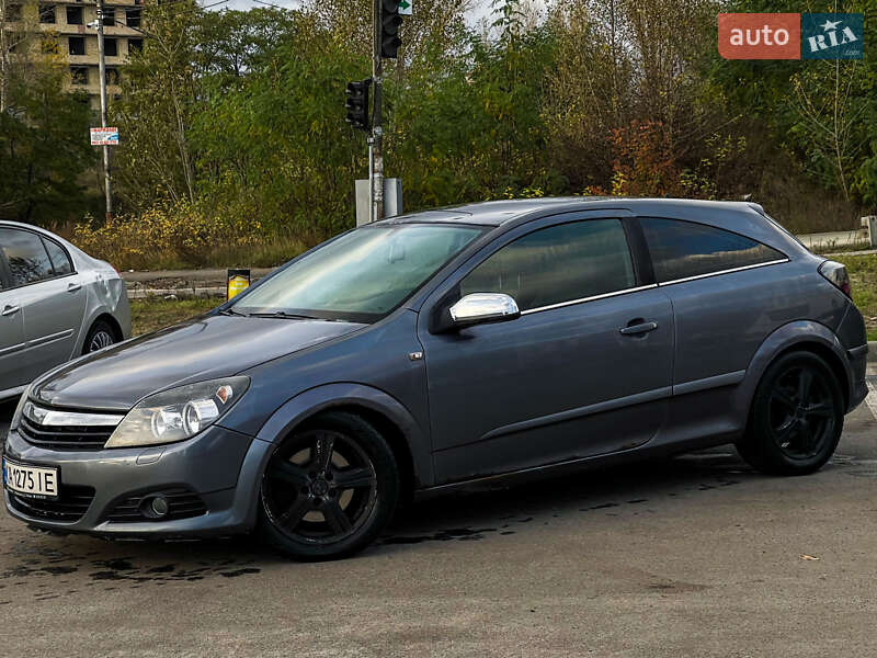 Хэтчбек Opel Astra 2005 в Киеве