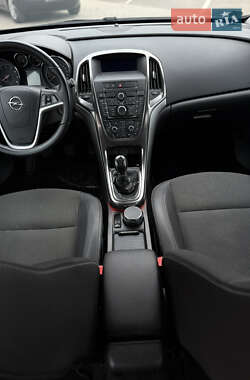 Хэтчбек Opel Astra 2009 в 