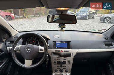 Универсал Opel Astra 2009 в 