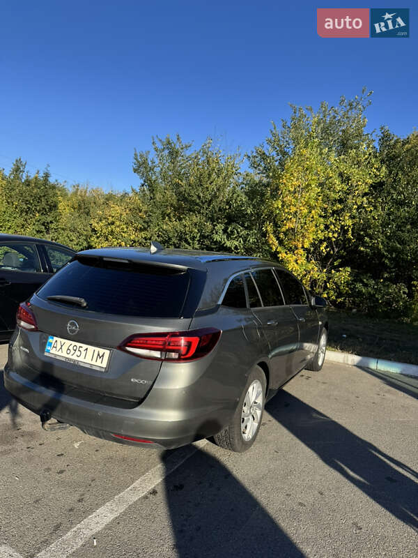 Універсал Opel Astra 2016 в Харкові