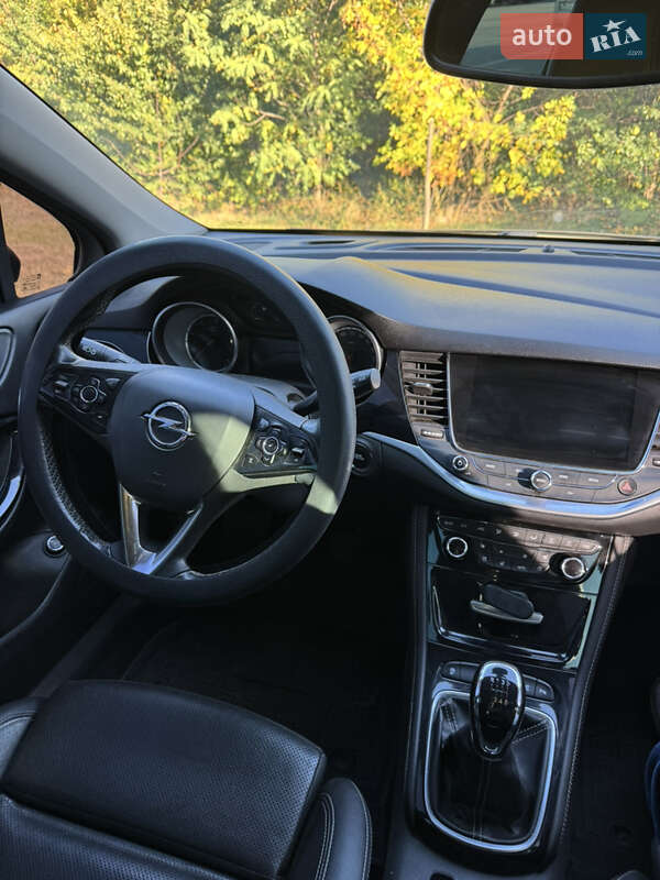 Універсал Opel Astra 2016 в Харкові