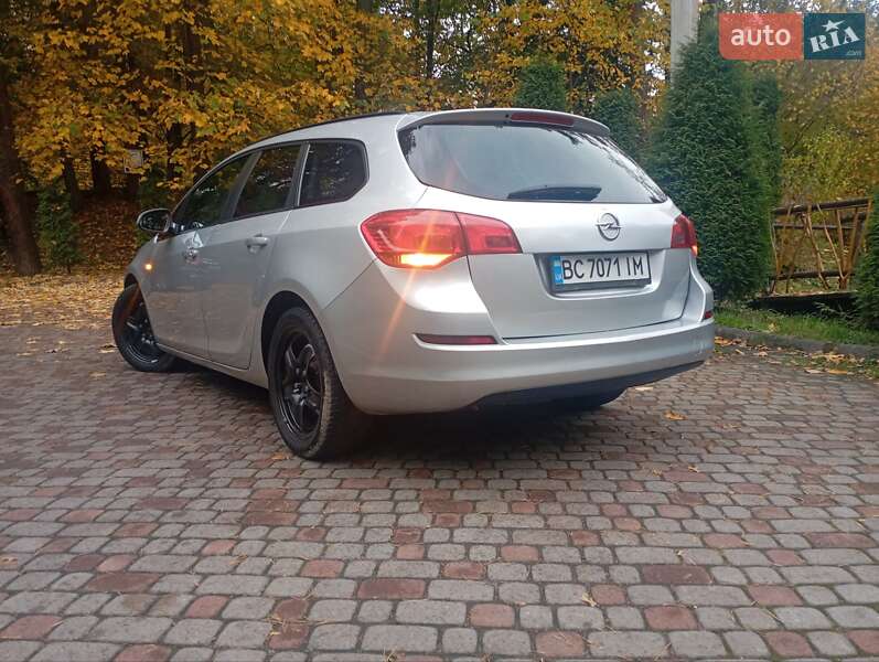 Універсал Opel Astra 2011 в Дрогобичі фото 9 Універсал Opel Astra 2011 в Дрогобичі