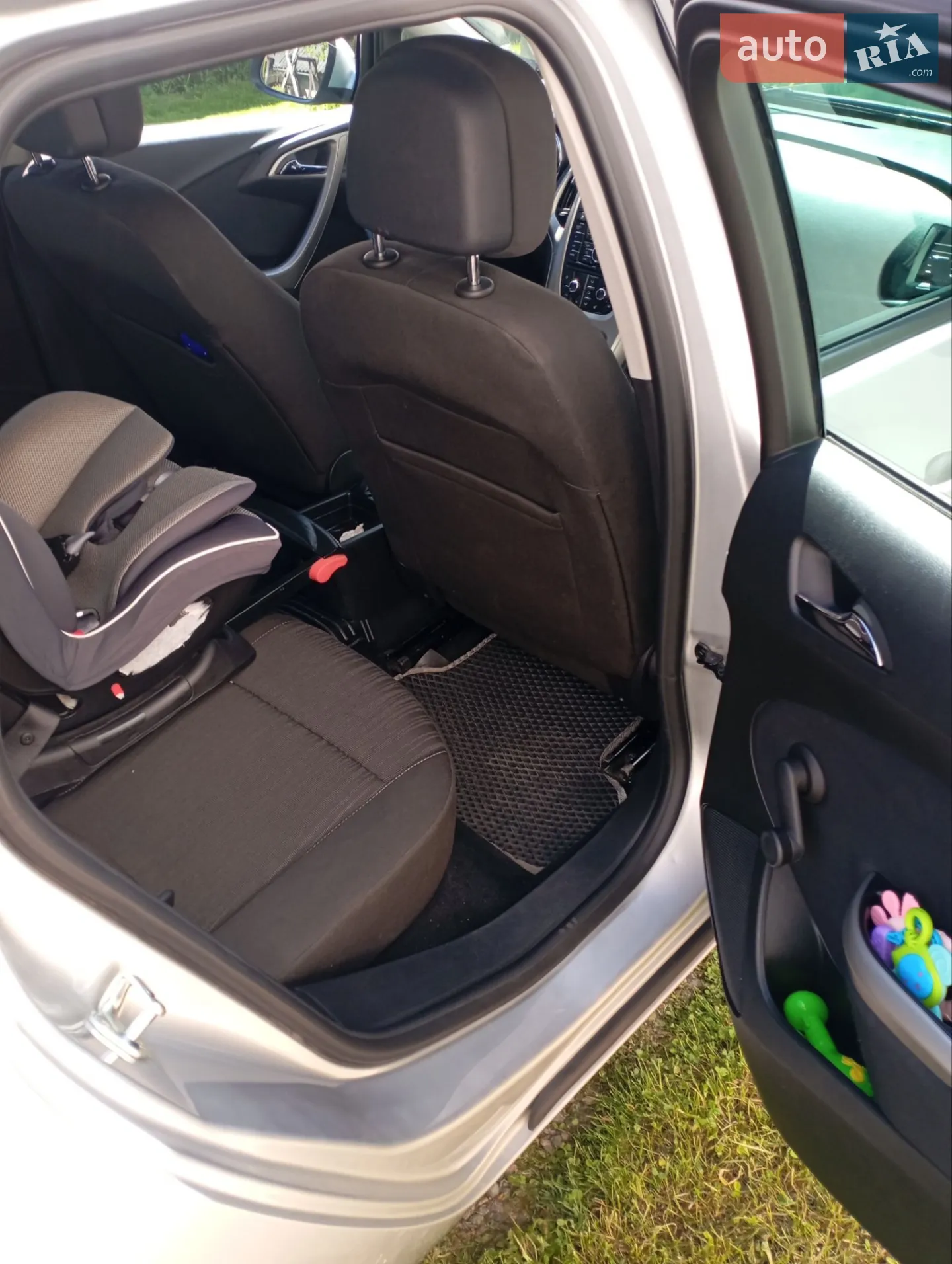 2011 Opel Astra - мініатюра 16