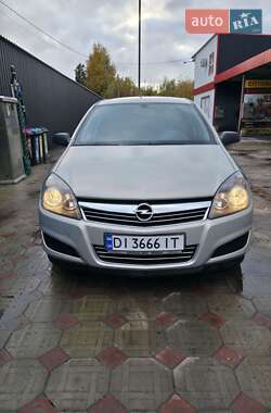 Універсал Opel Astra 2009 в Кролевці