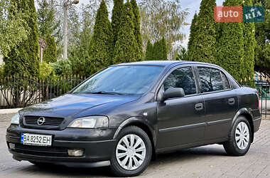 Седан Opel Astra 2008 в 
