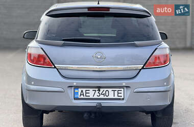 Хэтчбек Opel Astra 2007 в 