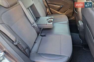 Универсал Opel Astra 2012 в 