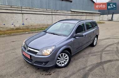 Универсал Opel Astra 2006 в Киеве